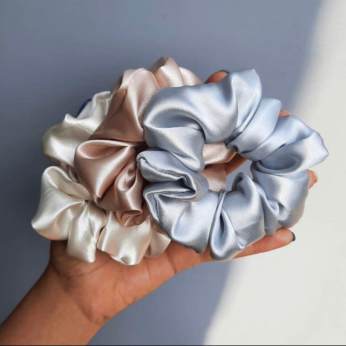 Alexis Scrunchie Medium - AGNES ALEX